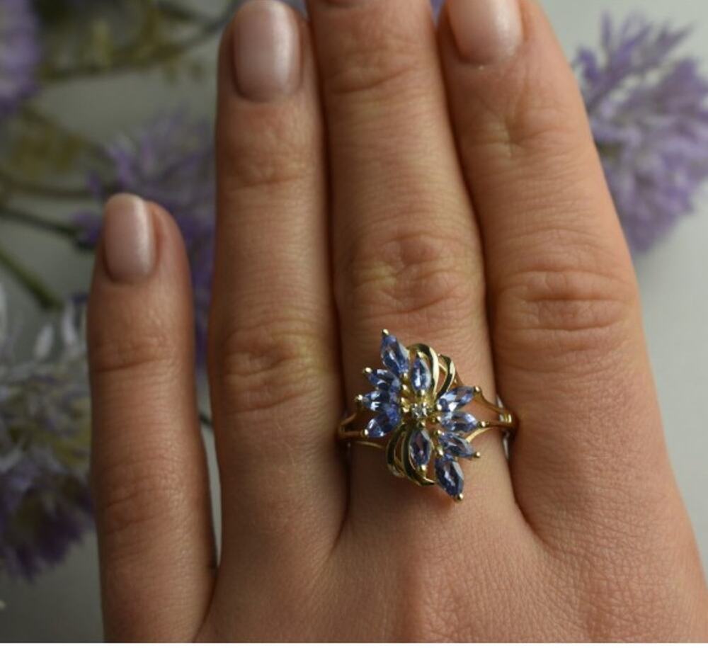 14K Yellow Gold Tanzanite & Diamond Ring Size 10
